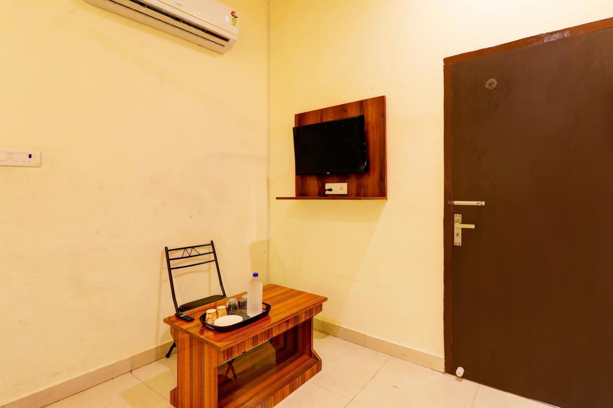 Hotel O Sr Grand Gorakhpur Bagian luar foto